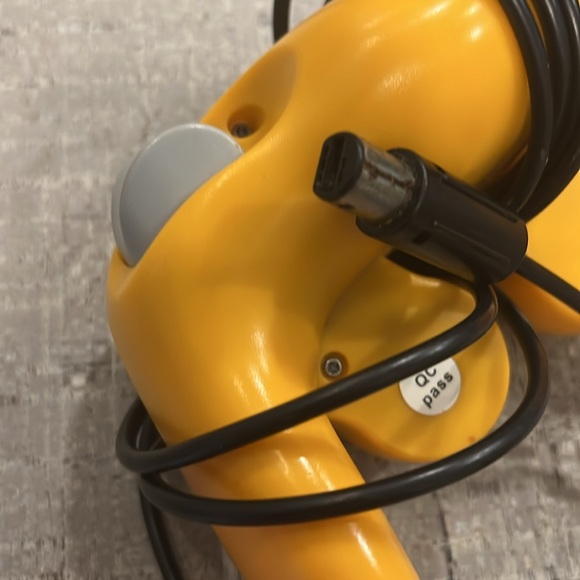 Old Skool Controller Compatible with GameCube/Wii - Orange (Spice) - Picture 3 of 3